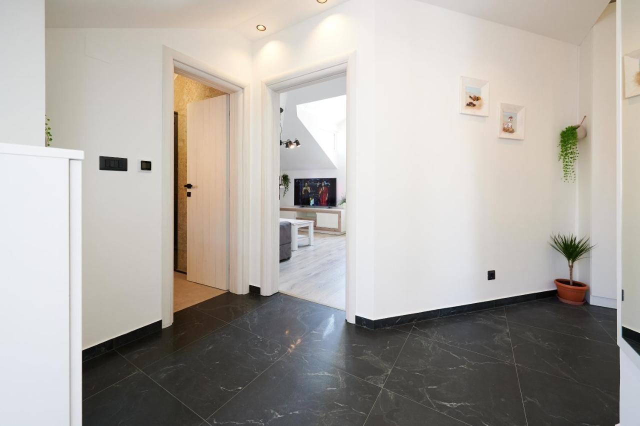 Apartment Ana-Marija Traù Esterno foto